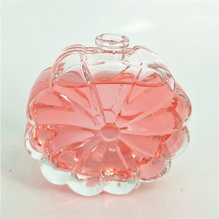 glass perfume bottle1